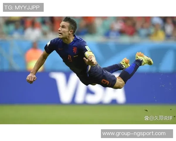 范佩西坚定信念尽管近11场输掉8场仍认为自己是费耶诺德最佳主帅人选