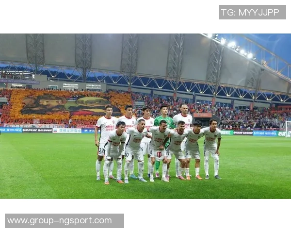 亚冠蓉城对阵神户首发阵容公布韦世豪费利佩领衔出战周定洋胡荷韬亮相 亚冠蓉城对阵神户首发阵容公布韦世豪费利佩领衔出战周定洋胡荷韬亮相