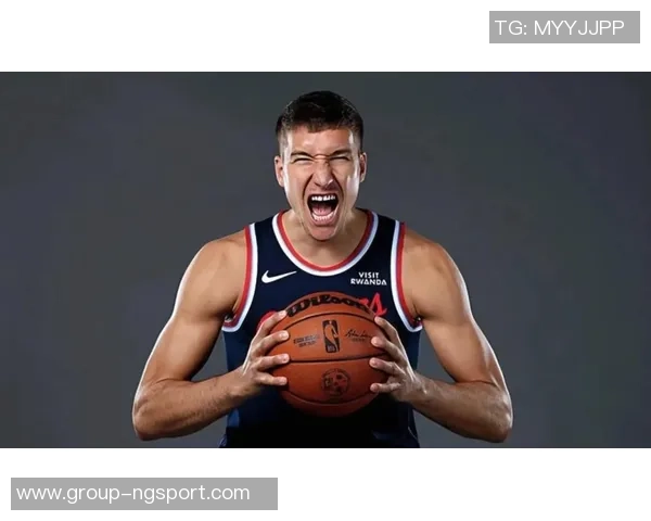 美记分析15人大名单限制米勒与科比桑德斯仅剩三次共同出战机会