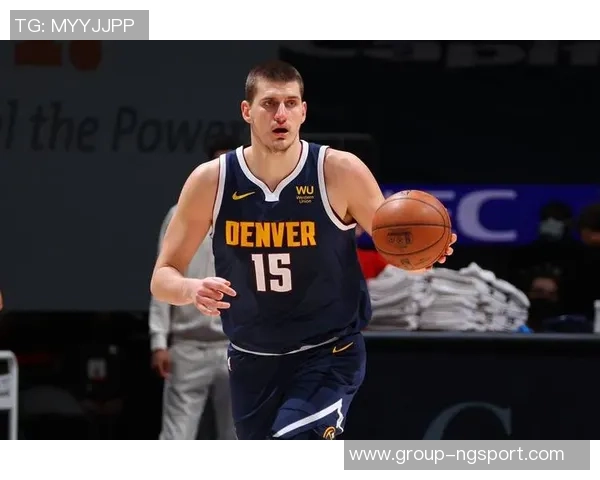 约基奇半场表现惊艳10投6中贡献12分6板6助正负值高达25 约基奇半场表现惊艳10投6中贡献12分6板6助正负值高达25